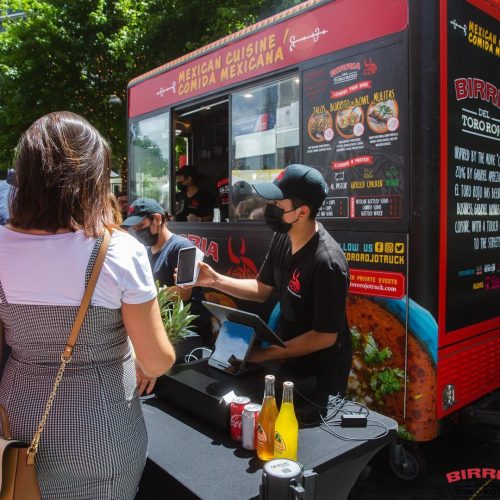 El-Toro-Rojo-Food-Cart-Birria-Tacos-NYC